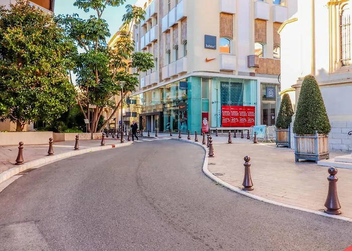 The Princess Monac'home Parking * モンテ・カルロ